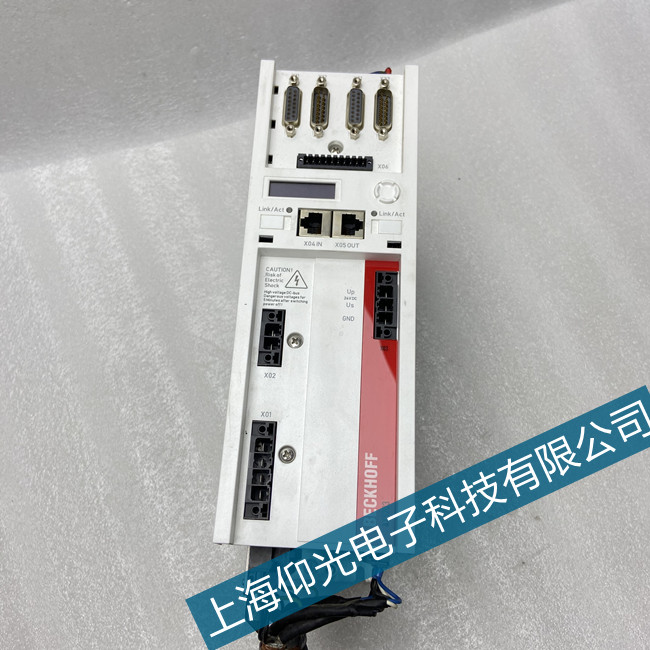 平頂山倍福AX5106驅(qū)動器上電無顯示故障維修專家